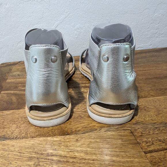 Sorel Ella II Sandal Women's Leather Stretch Silver Ankle Strap NL3202-034 Sz8.5 - Picture 5 of 10